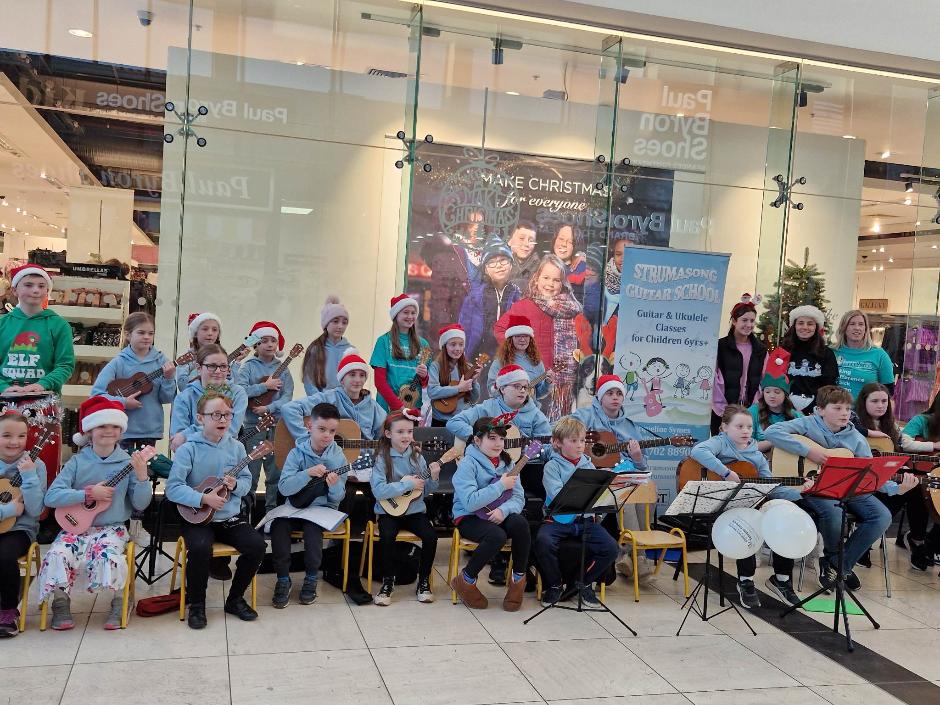 Strymasong Christmas Fundraiser